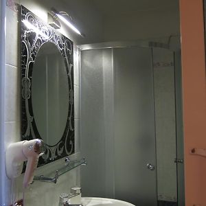 Economy Triple Room